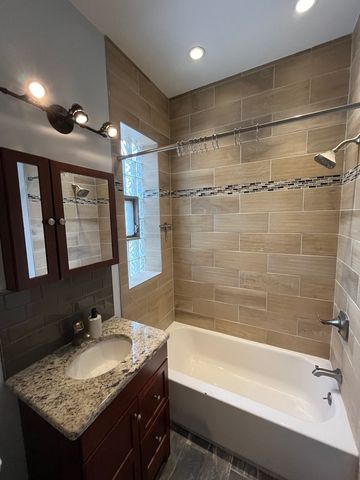 2840 W Addison Street 3S, Chicago, IL 60618