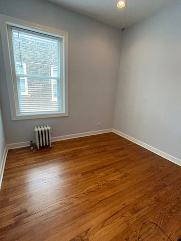 2840 W Addison Street 3S, Chicago, IL 60618