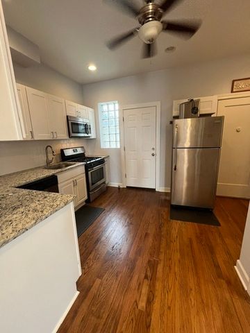 2840 W Addison Street 3S, Chicago, IL 60618