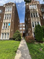 2840 W Addison Street 3S, Chicago, IL 60618