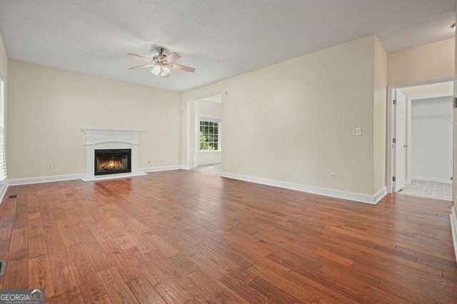 12 Paces Lakes Overlook, Dallas, GA 30157