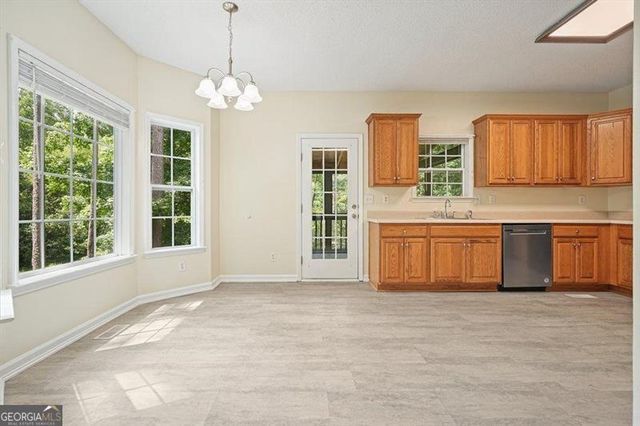 12 Paces Lakes Overlook, Dallas, GA 30157