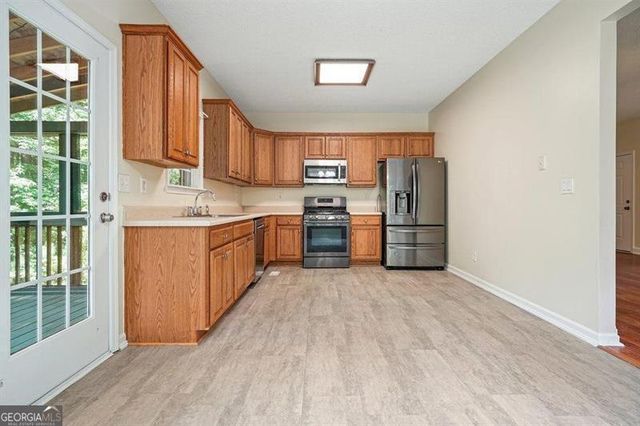 12 Paces Lakes Overlook, Dallas, GA 30157