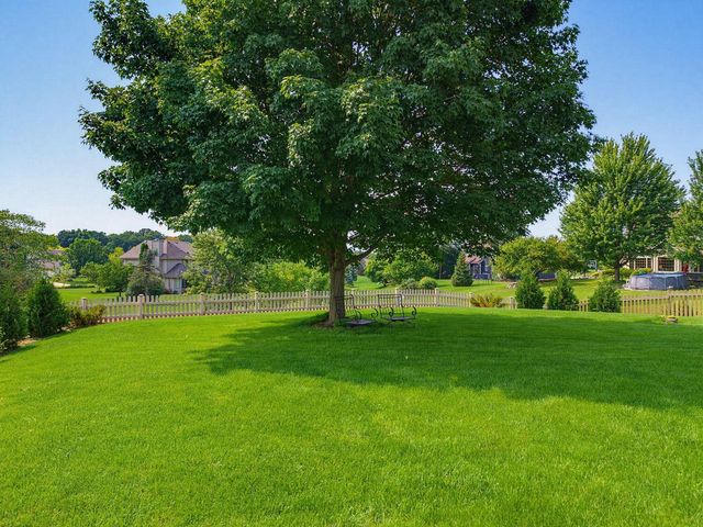 W148N10759 Crabtree LANE, Germantown, WI 53022