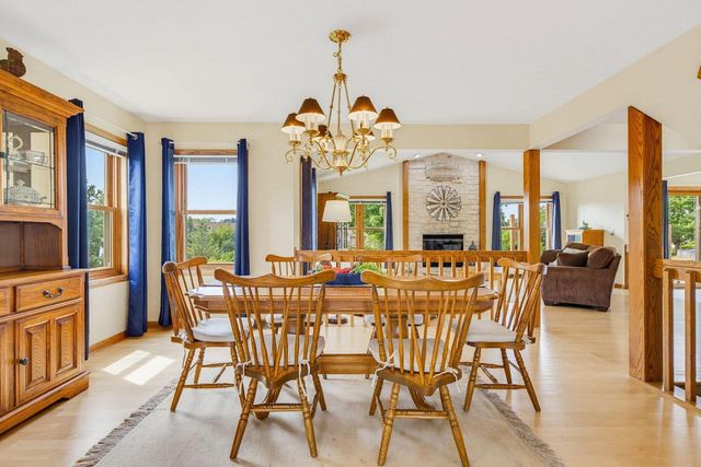 W148N10759 Crabtree LANE, Germantown, WI 53022