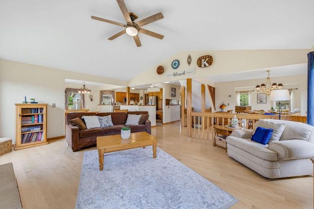 W148N10759 Crabtree LANE, Germantown, WI 53022