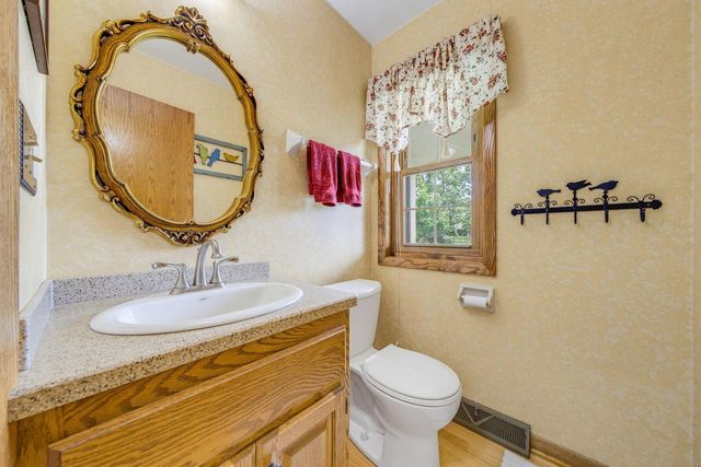 W148N10759 Crabtree LANE, Germantown, WI 53022