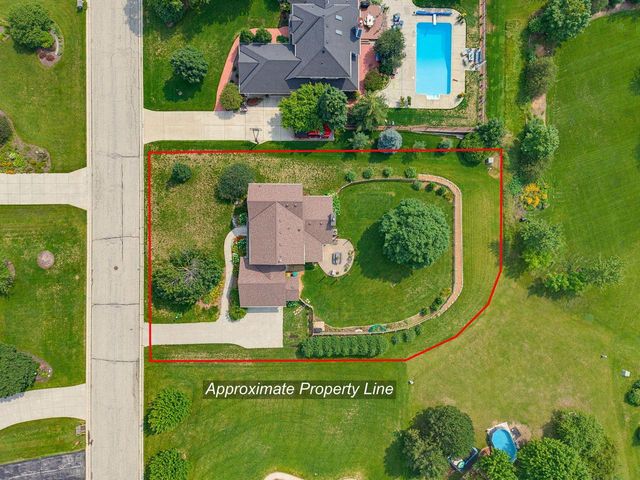 W148N10759 Crabtree LANE, Germantown, WI 53022