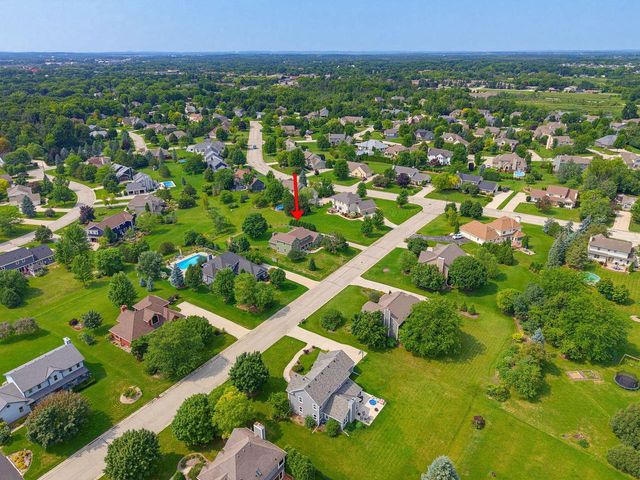 W148N10759 Crabtree LANE, Germantown, WI 53022