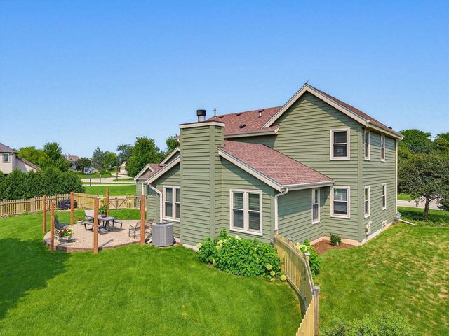 W148N10759 Crabtree LANE, Germantown, WI 53022