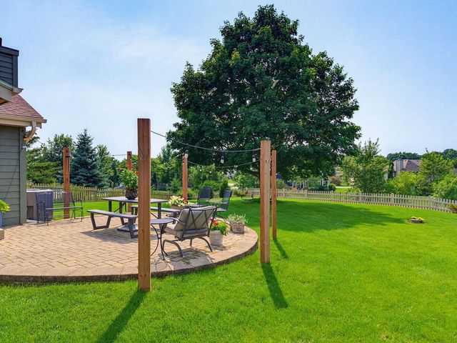 W148N10759 Crabtree LANE, Germantown, WI 53022