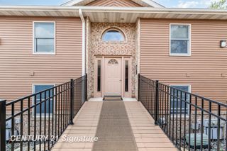 8231 Midland Road, Freeland, MI 48623