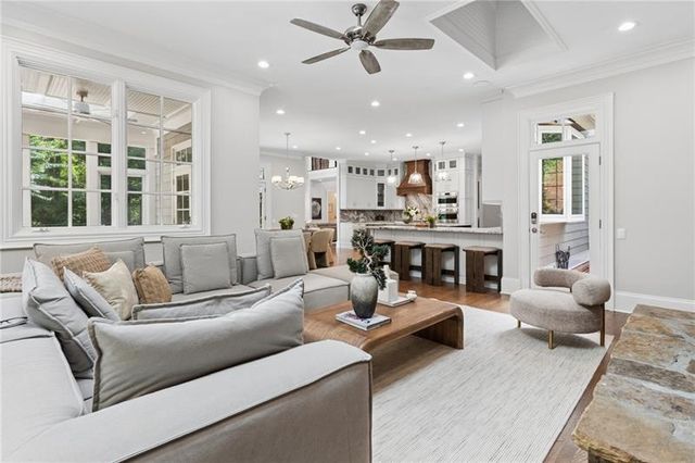 4992 Rebel Trail, Atlanta, GA 30327