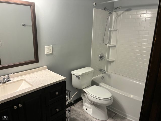 4003 W Fairview Road, Greenwood, IN 46142