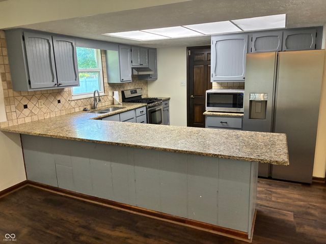4003 W Fairview Road, Greenwood, IN 46142
