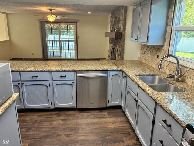 4003 W Fairview Road, Greenwood, IN 46142