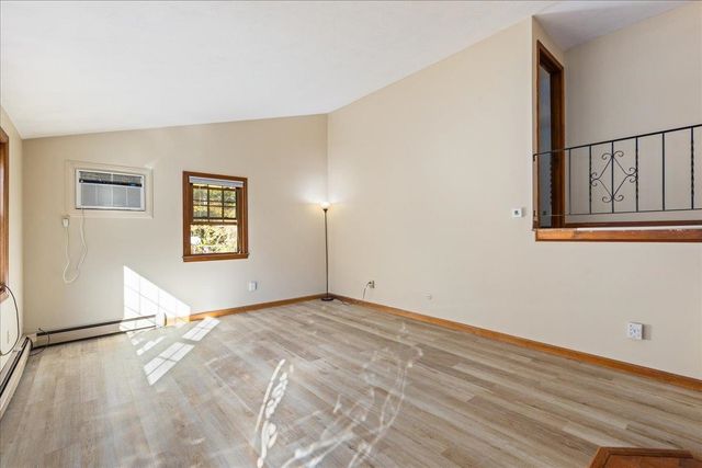 18 Royal Range Road, Sandown, NH 03873