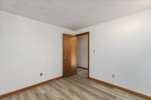 18 Royal Range Road, Sandown, NH 03873