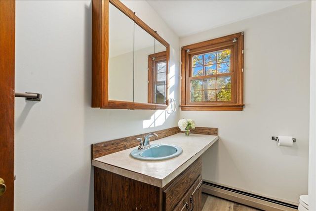 18 Royal Range Road, Sandown, NH 03873
