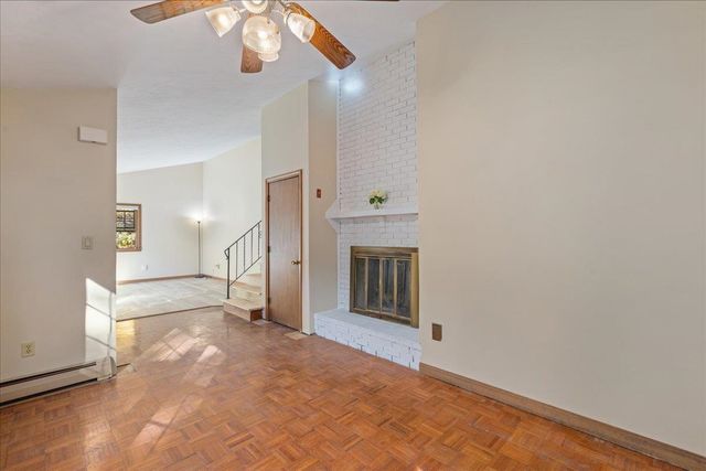 18 Royal Range Road, Sandown, NH 03873