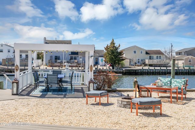 110 E Shrewsbury Drive, Little Egg Harbor, NJ 08087