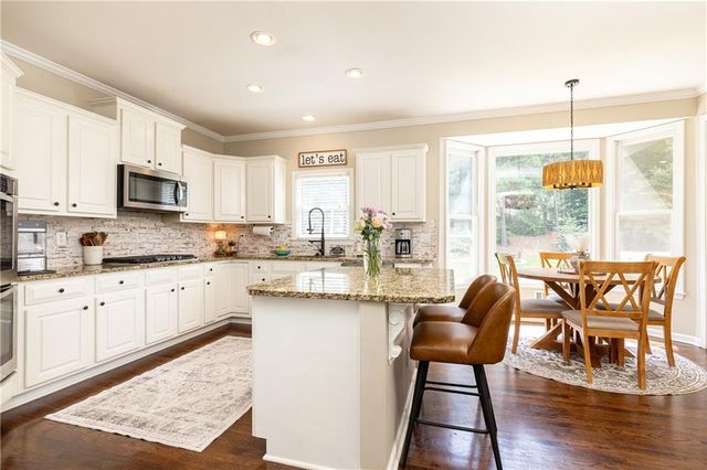 128 Ardsley Run, Canton, GA 30115