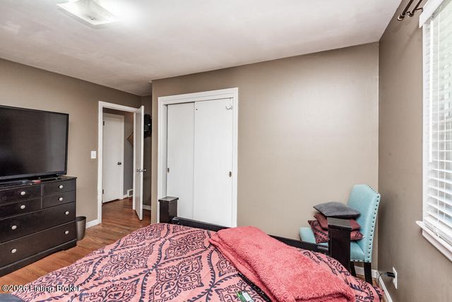 8309 Aspen Ave, Louisville, KY 40258