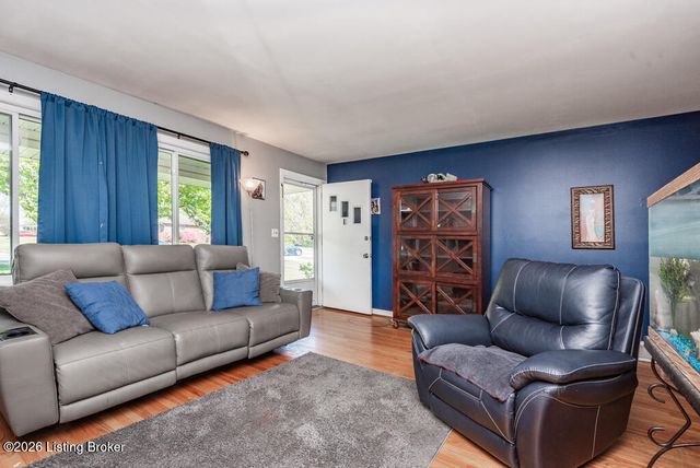 8309 Aspen Ave, Louisville, KY 40258