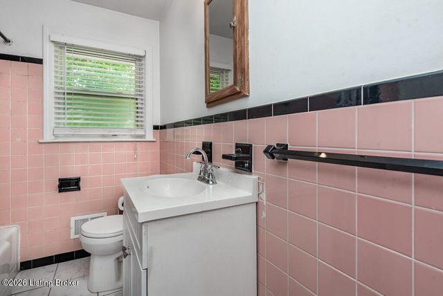8309 Aspen Ave, Louisville, KY 40258