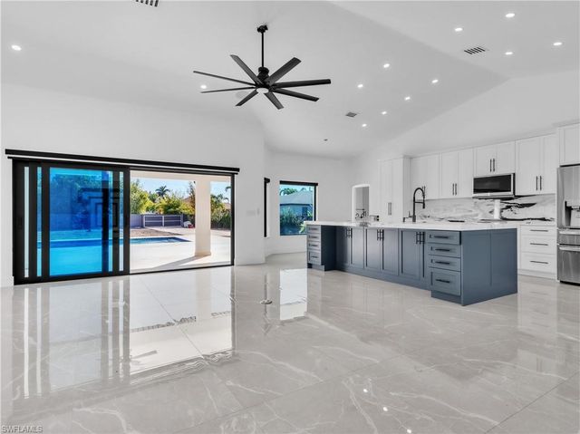 2836 NW 5th ST, Cape Coral, FL 33993