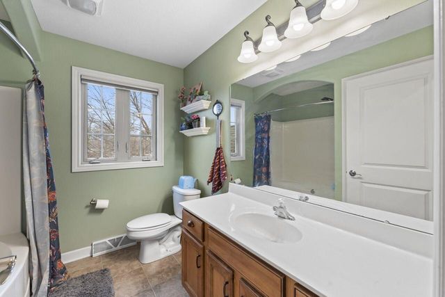 8403 245th AVENUE, Salem, WI 53168