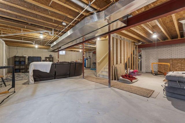 8403 245th AVENUE, Salem, WI 53168