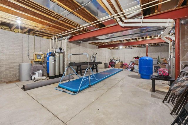 8403 245th AVENUE, Salem, WI 53168