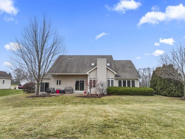 8403 245th AVENUE, Salem, WI 53168