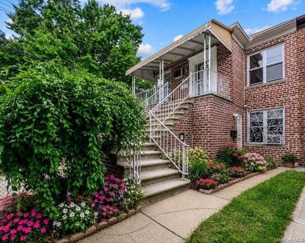 1103 Rhinelander Avenue, Bronx, NY 10461