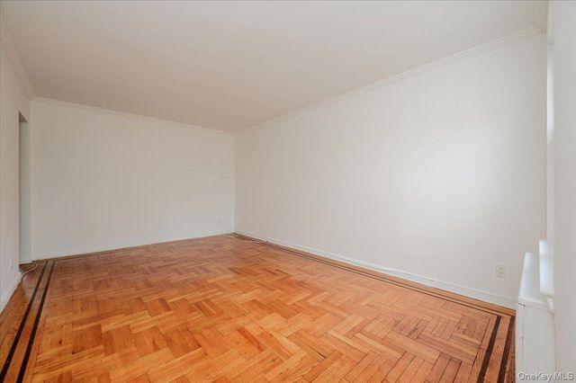 1103 Rhinelander Avenue, Bronx, NY 10461