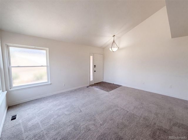 8273 W Plymouth Place, Littleton, CO 80128