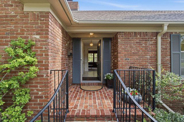 4166 LONG LEAF DR, Memphis, TN 38117