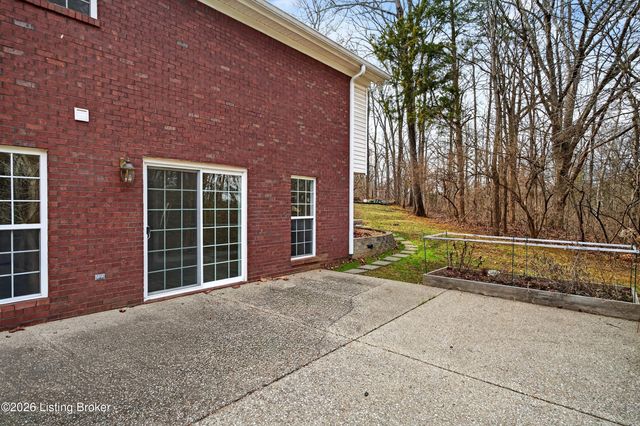 12401 Tyler Woods Ct, Louisville, KY 40299