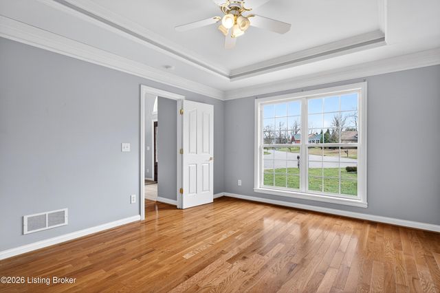 12401 Tyler Woods Ct, Louisville, KY 40299