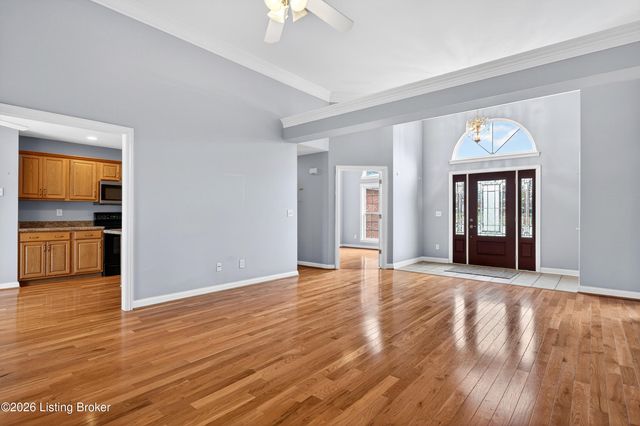 12401 Tyler Woods Ct, Louisville, KY 40299