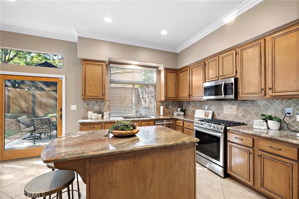 27 Las Cruces, Rancho Santa Margarita, CA 92688 — photo 5