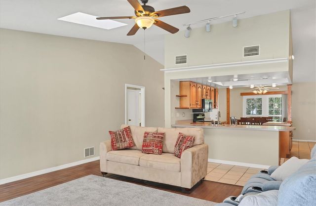 2105 39TH STREET W, Bradenton, FL 34205