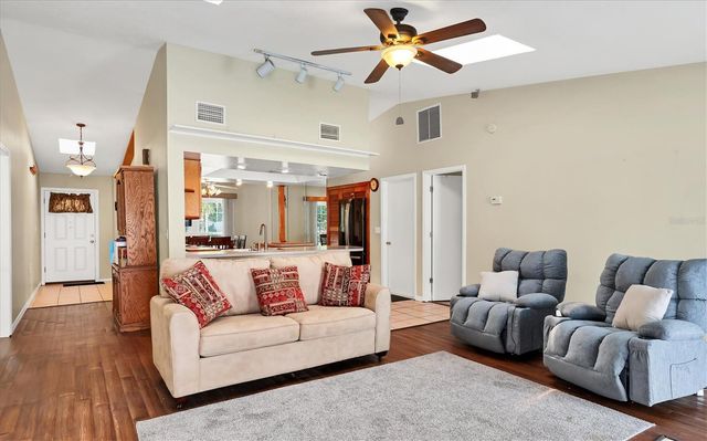 2105 39TH STREET W, Bradenton, FL 34205