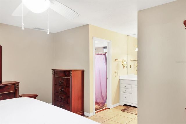 2105 39TH STREET W, Bradenton, FL 34205