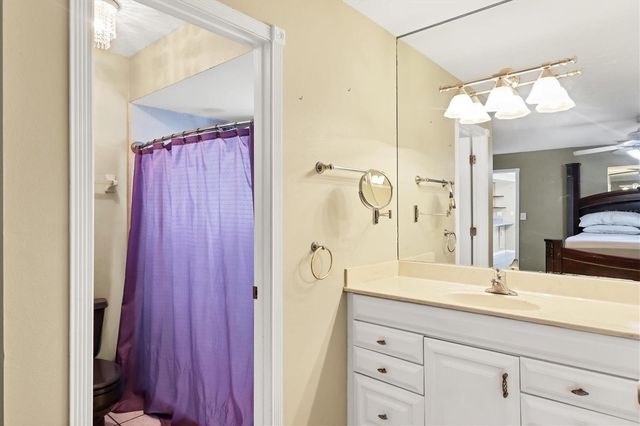 2105 39TH STREET W, Bradenton, FL 34205