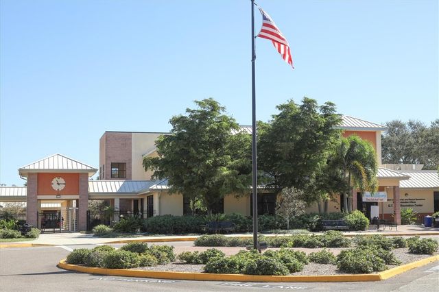 2105 39TH STREET W, Bradenton, FL 34205