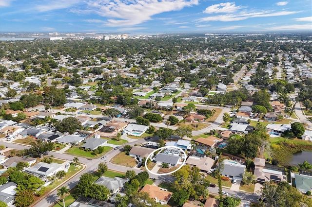 2105 39TH STREET W, Bradenton, FL 34205