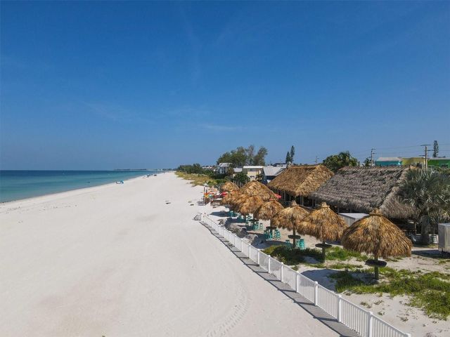 2105 39TH STREET W, Bradenton, FL 34205