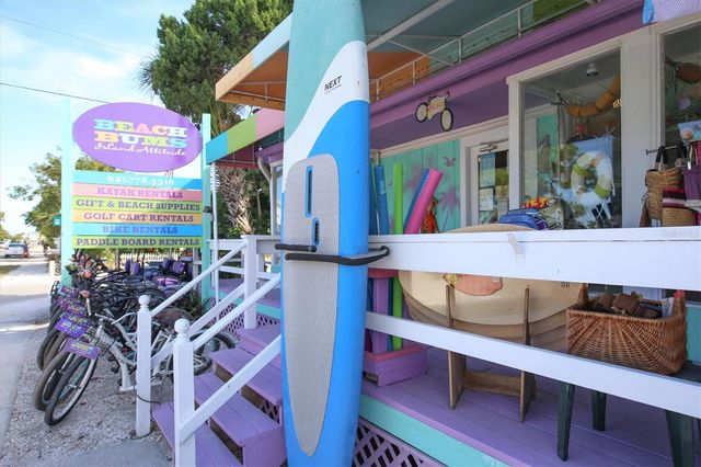 2105 39TH STREET W, Bradenton, FL 34205